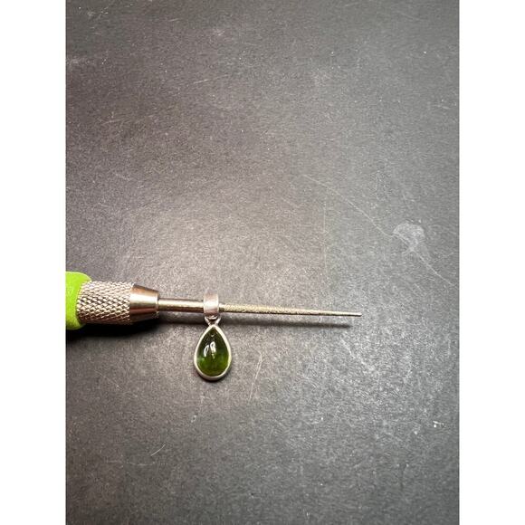 NEW Green tourmaline teardrop sterling silver pendant 1.74 grams - Picture 11 of 13